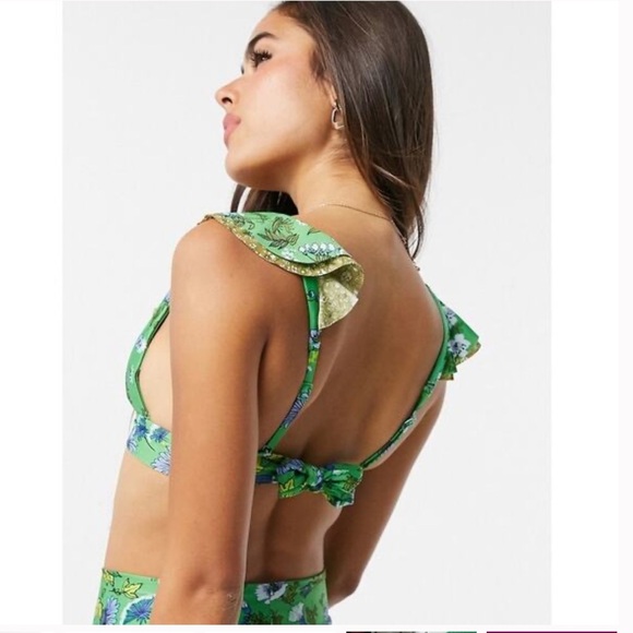 [Aerie] NWT Ruffle Triangle Bikini Top Small Women’s Green Floral - Picture 3 of 7